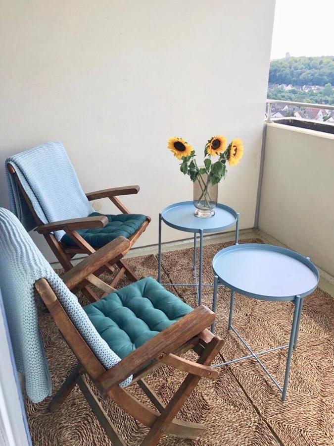 Grosses Appartement Mit Aussichtsbalkon Людвигсбург Экстерьер фото